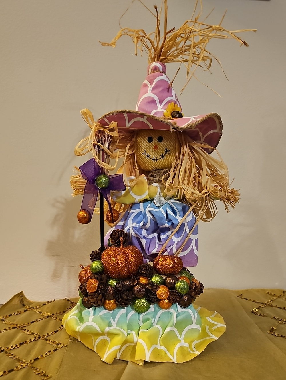 Festive Multicolor Fall Scarecrow Décor - Charming Seasonal Accent